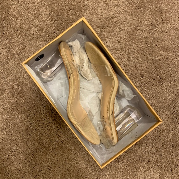 Clear block heel - Picture 2 of 3